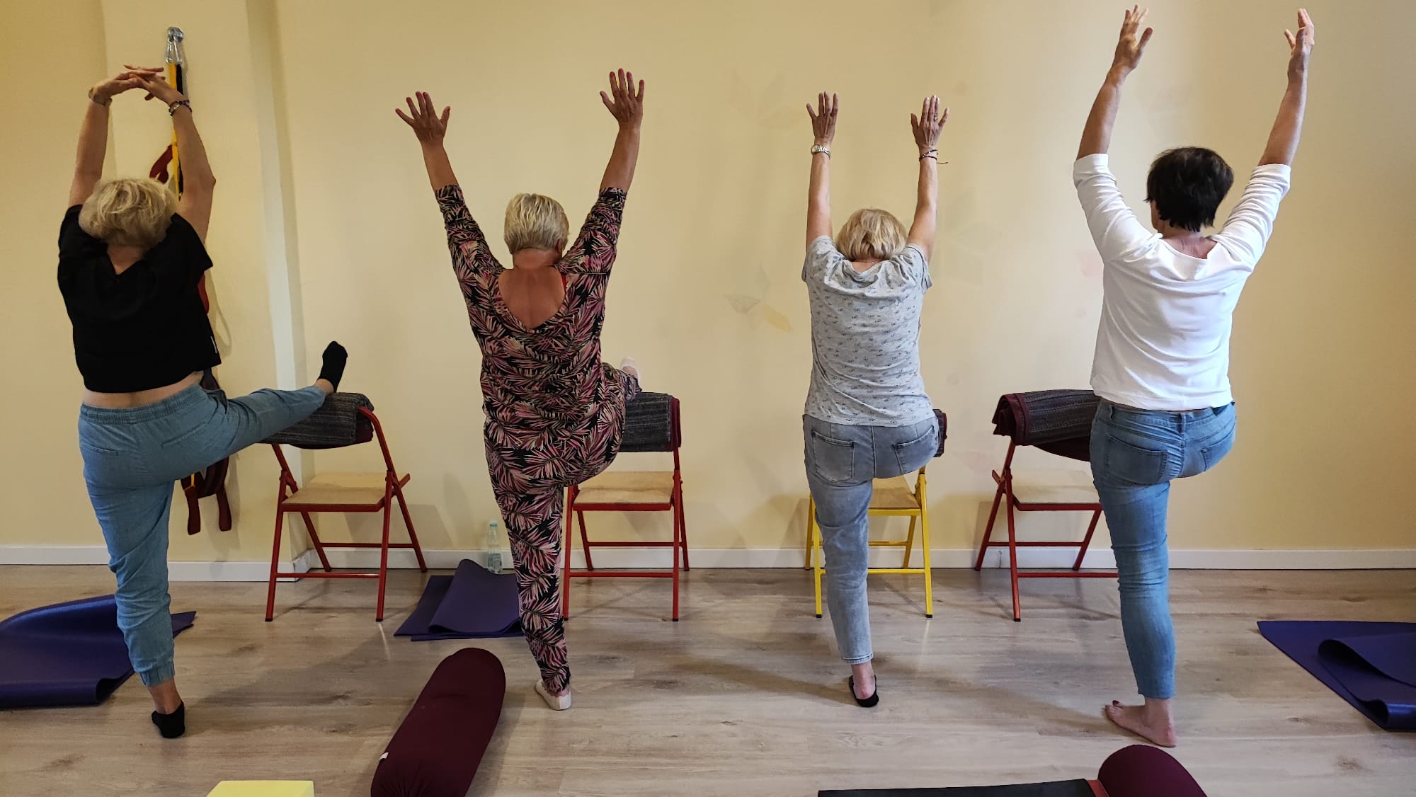 Joga dla seniora w Szkole Jogi Nataraja – Koszalin
